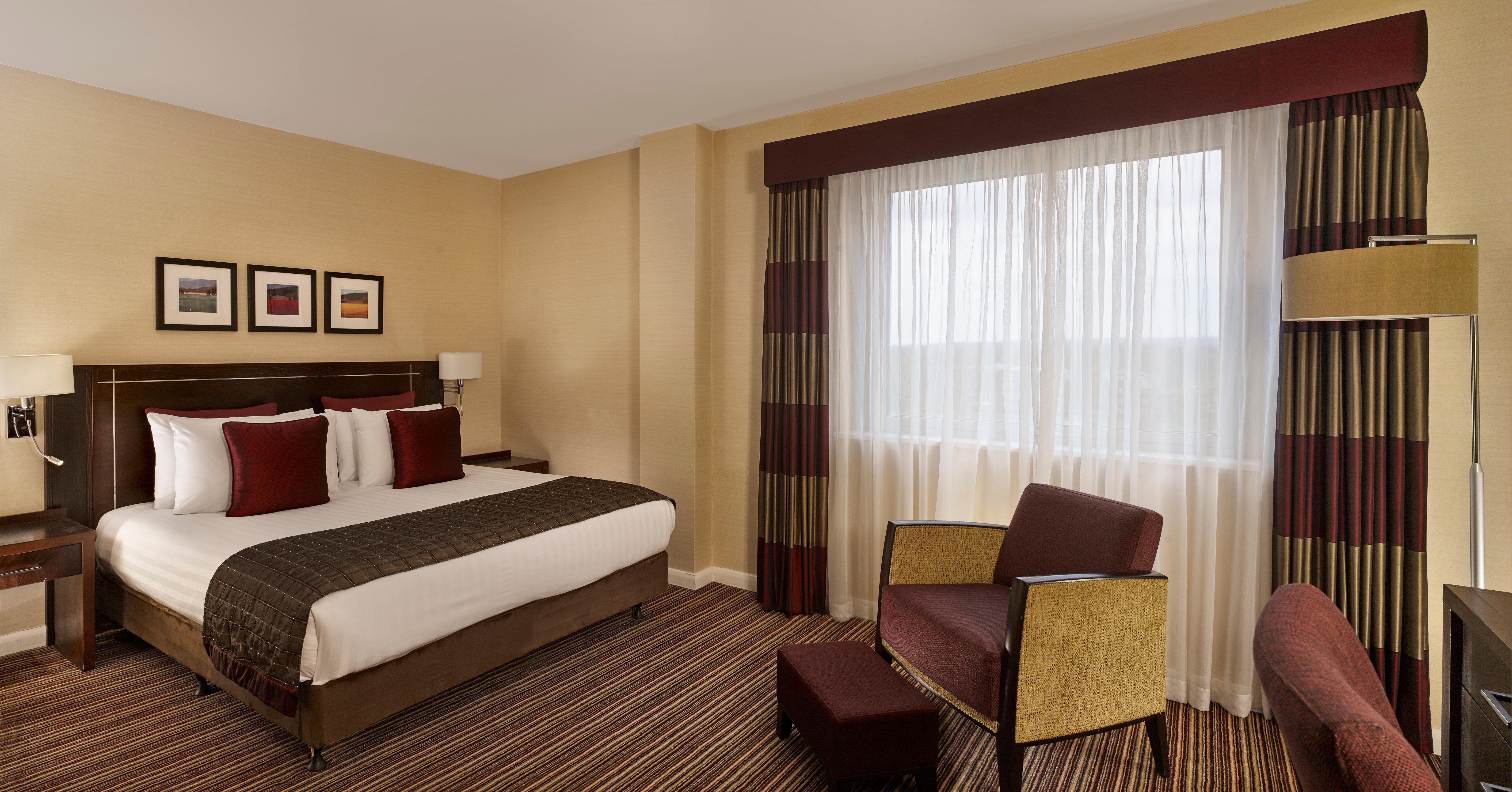 Crowne Plaza London - Gatwick Airport By Ihg Hotell Crawley  Rum bild