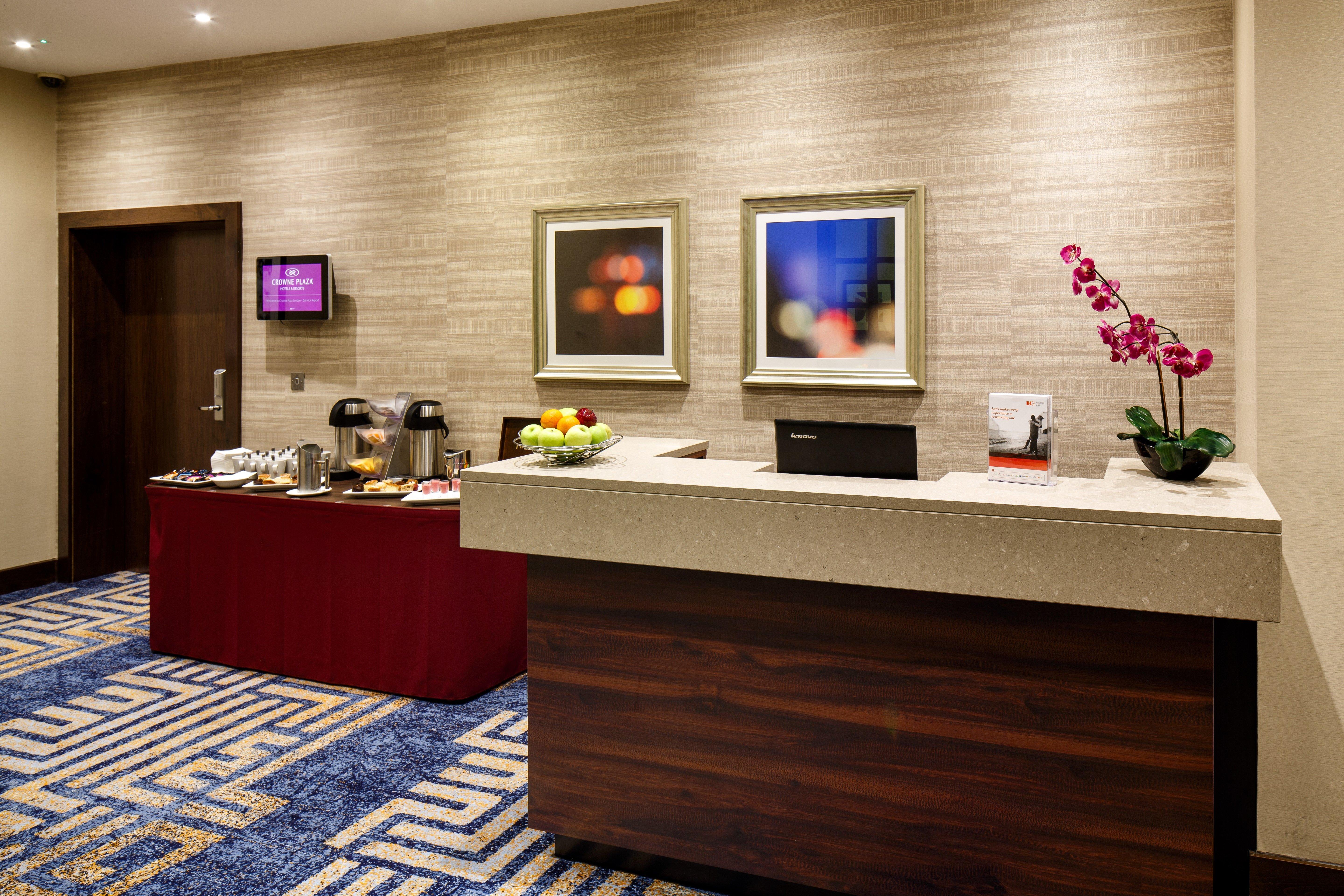 Crowne Plaza London - Gatwick Airport By Ihg Hotell Crawley  Exteriör bild
