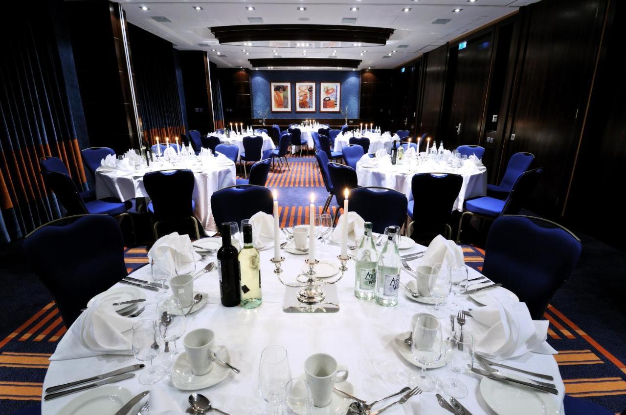 Crowne Plaza London - Gatwick Airport By Ihg Hotell Crawley  Exteriör bild
